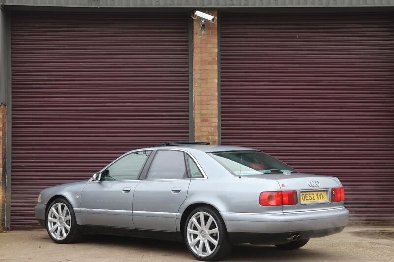 AUDI S8