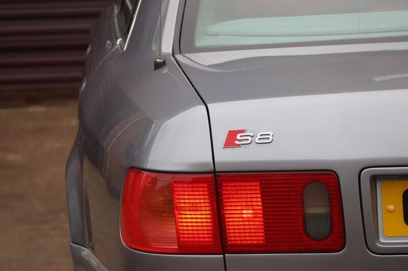 AUDI S8