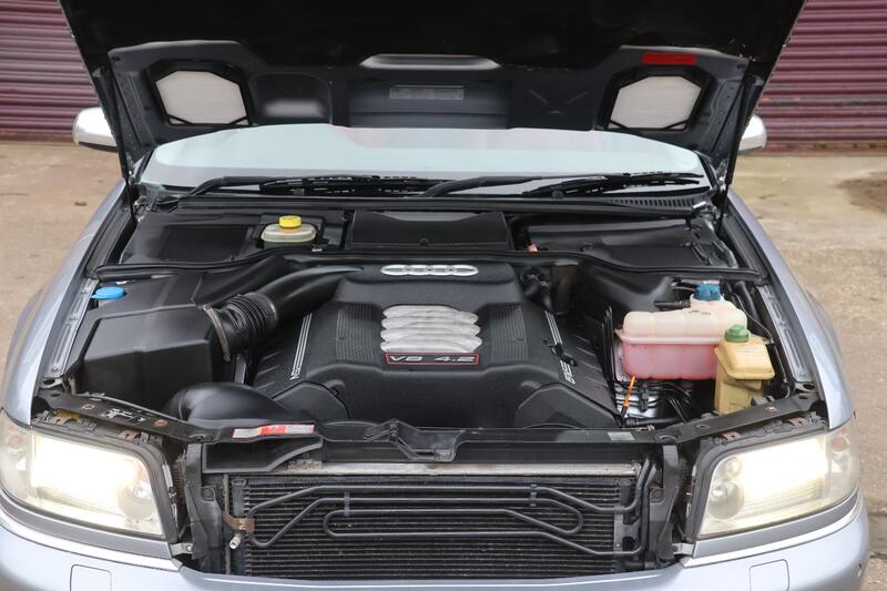 AUDI S8