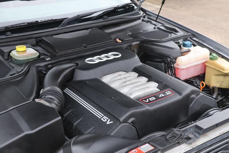 AUDI S8