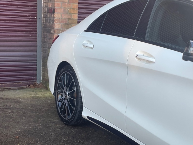 MERCEDES-BENZ CLA