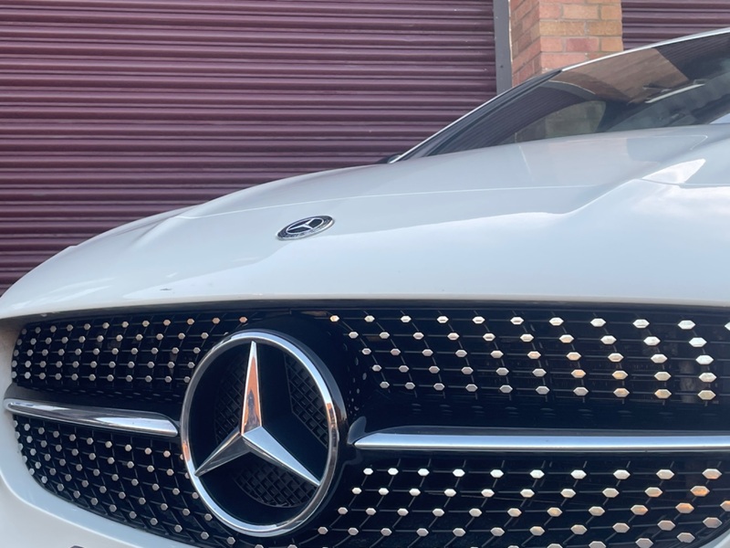 MERCEDES-BENZ CLA