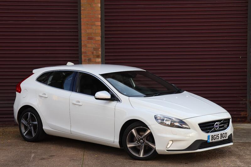 VOLVO V40